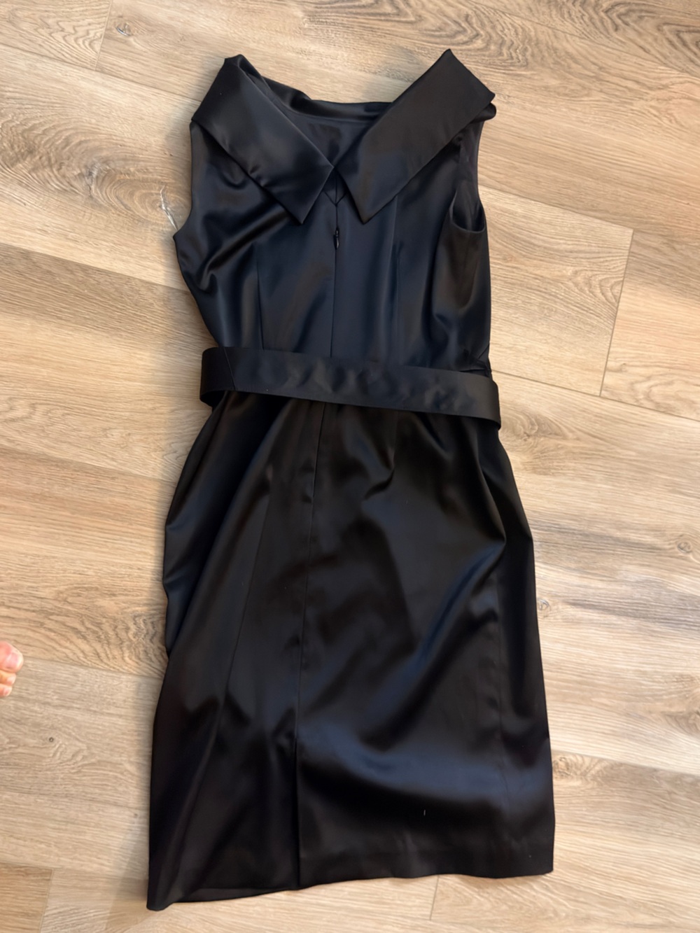 NWOT Adrianna Papell Black Satin Rhinestone Belt Sheath Dress Size 8 - Picture 7 of 14